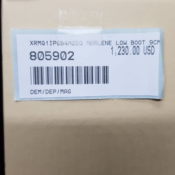 Louis Vuitton booties **RARE FIND** - Picture 4 of 5